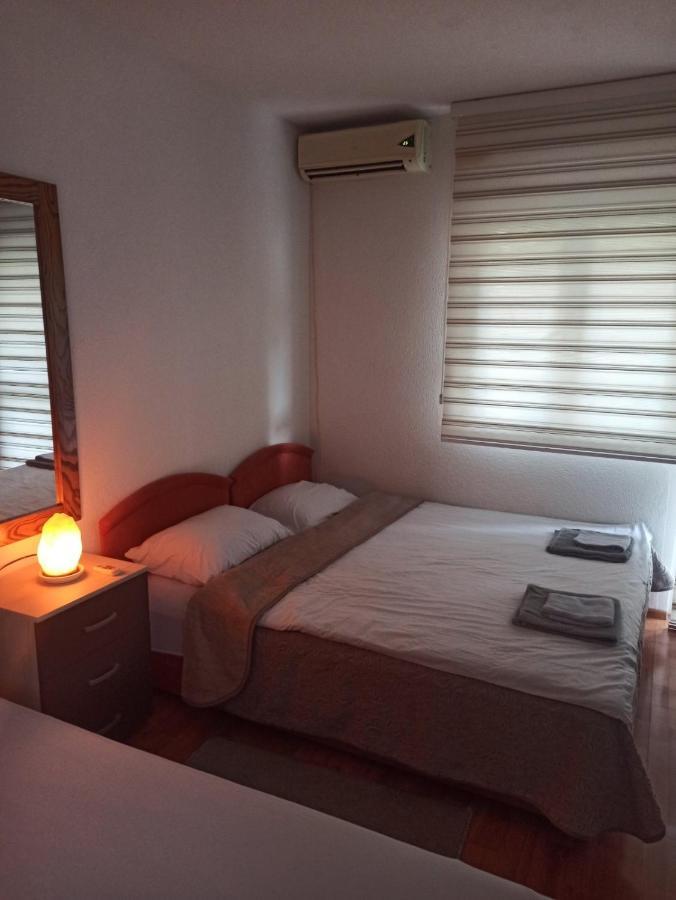 Apartman Tristan Herceg Novi Exteriör bild