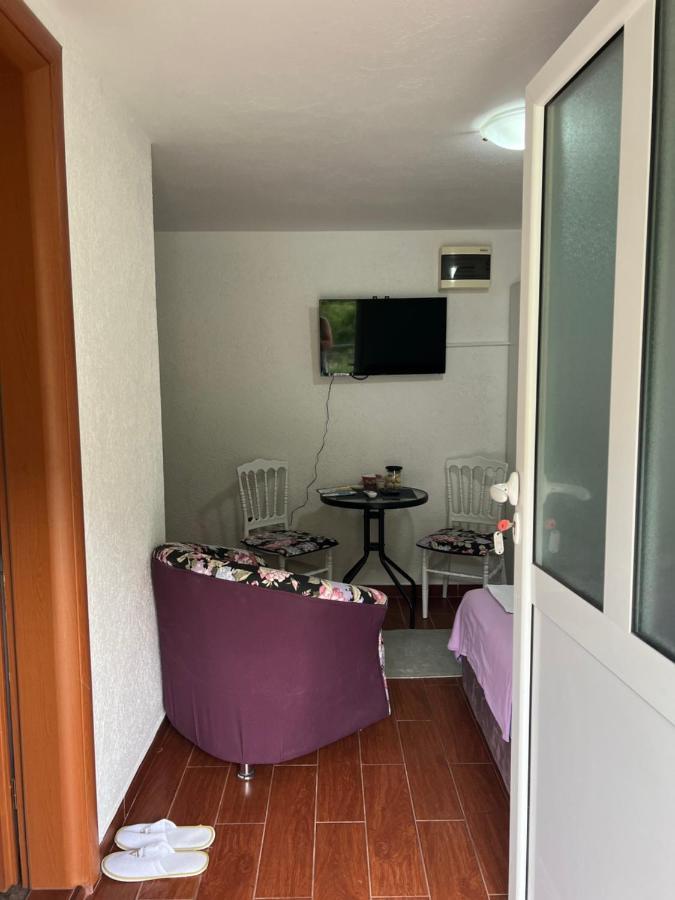 Apartman Tristan Herceg Novi Exteriör bild