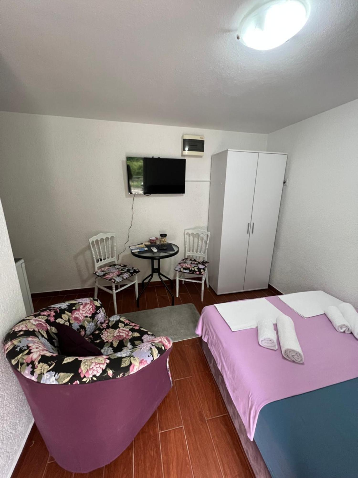 Apartman Tristan Herceg Novi Exteriör bild
